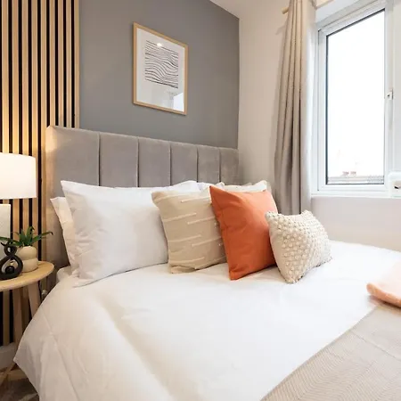 公寓 Modern 2br Parking And Work Area Ns