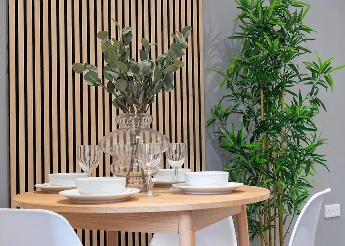 公寓 Modern 2br Parking And Work Area Ns