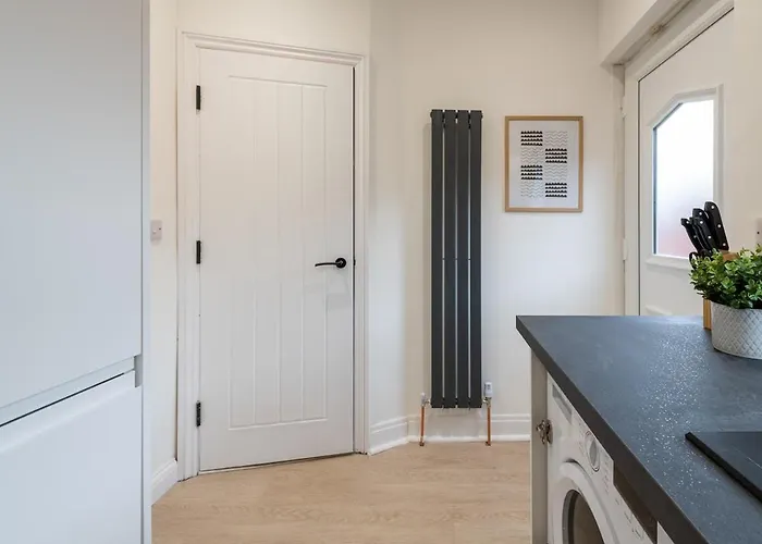 公寓 Modern 2br Parking And Work Area Ns